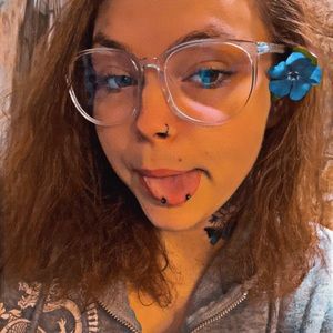 Meet your Posher, Michaela